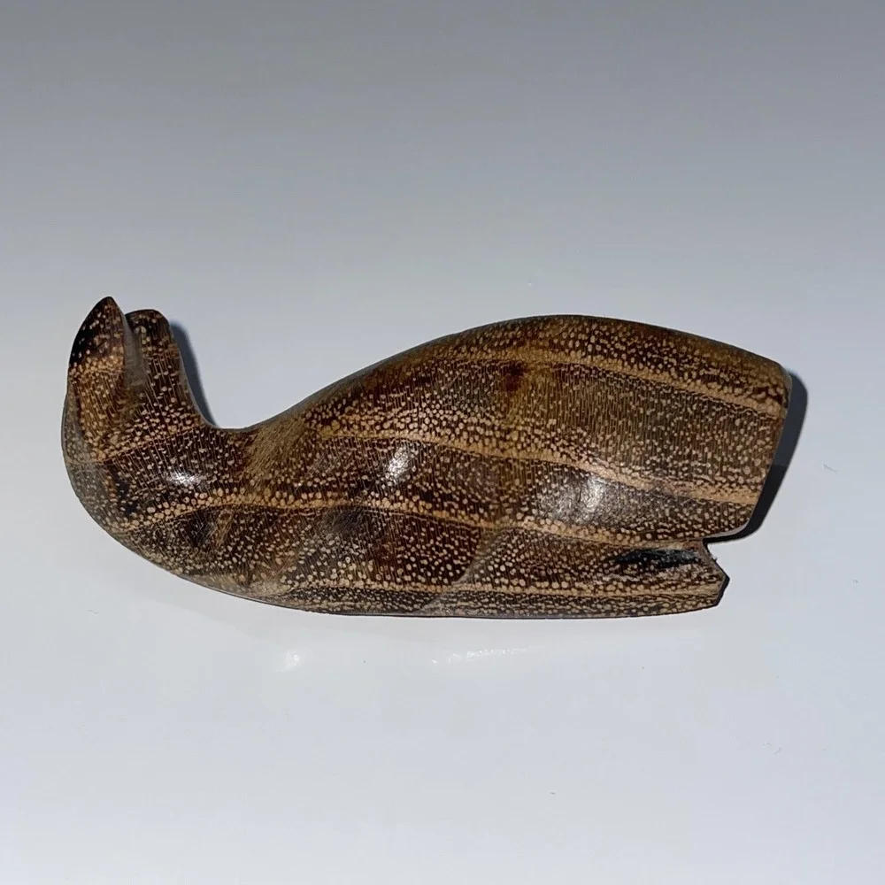 Vintage‎ Handmade Carved Wood Whale Brooch Pin Sealife Jewerly Ocean Figural B1
